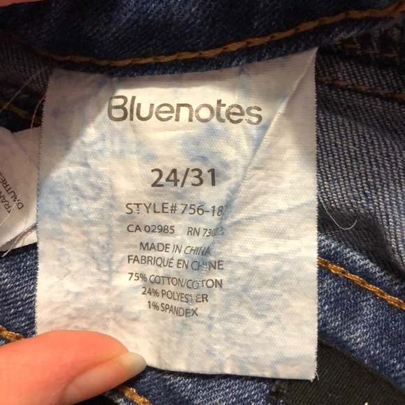 Mid-rise straight medium wash jeans - Picture 5 of 5